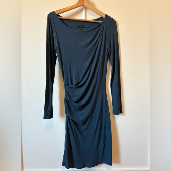 Babaton Dresses & Skirts - Elegant Blue Long-Sleeve Dress